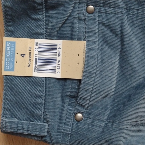 Docker's Corduroy Blue Boot Cut Size 4 Pants NWT - Picture 3 of 8